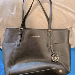 Michael Kors hand bag